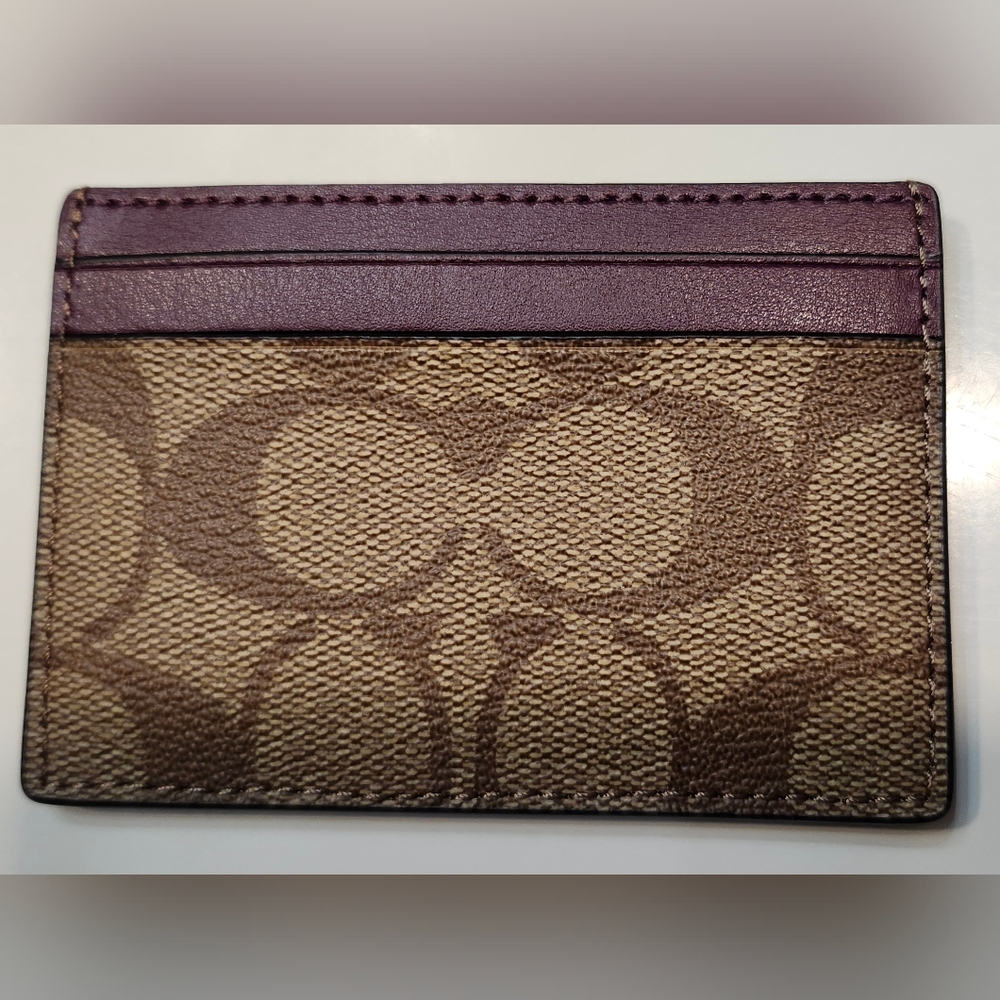 NWT Authentic Coach Signature Card Case in Khaki and Boysenberry - Picture 5 of 7